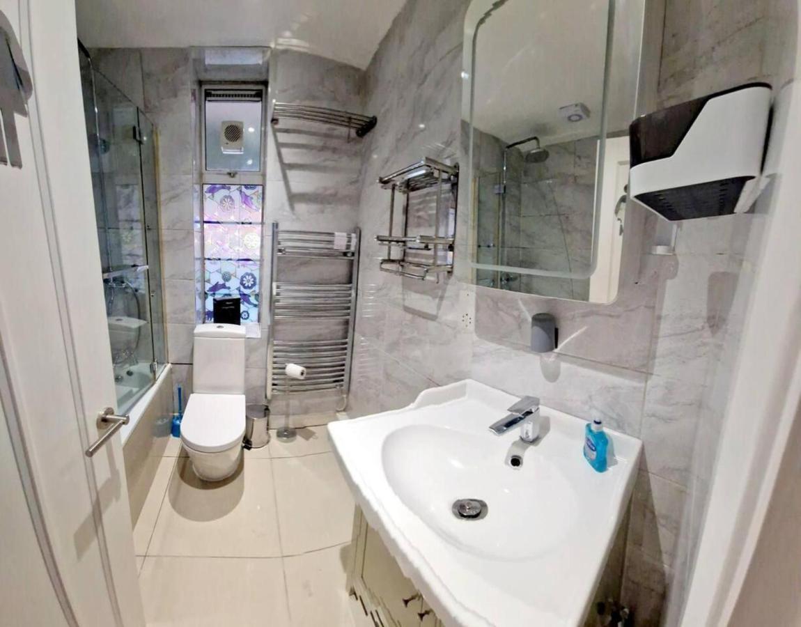 فيلا Modern 3-Bed House In Surrey Quays لندن المظهر الخارجي الصورة